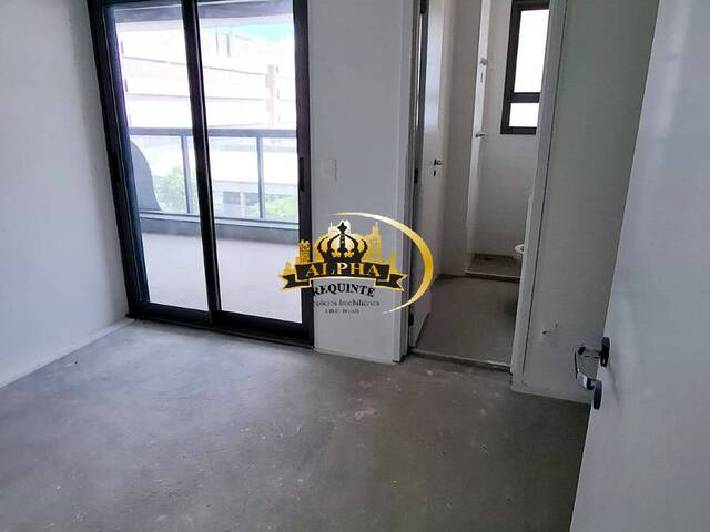 Apartamento para Venda em Sítio Tamboré Alphaville - 17