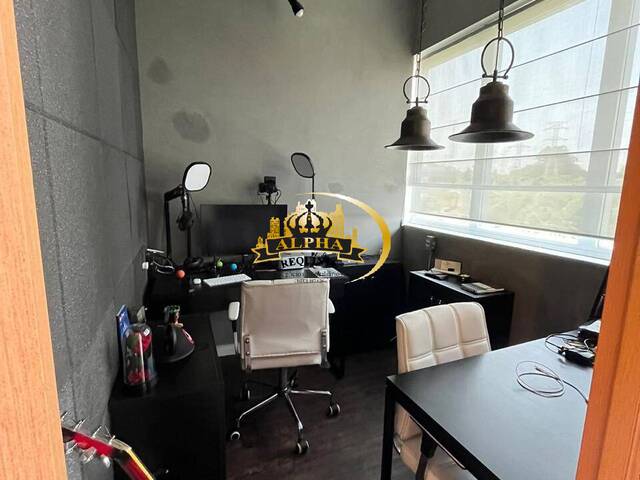 Apartamento para Venda em Santana de Parnaíba - 4
