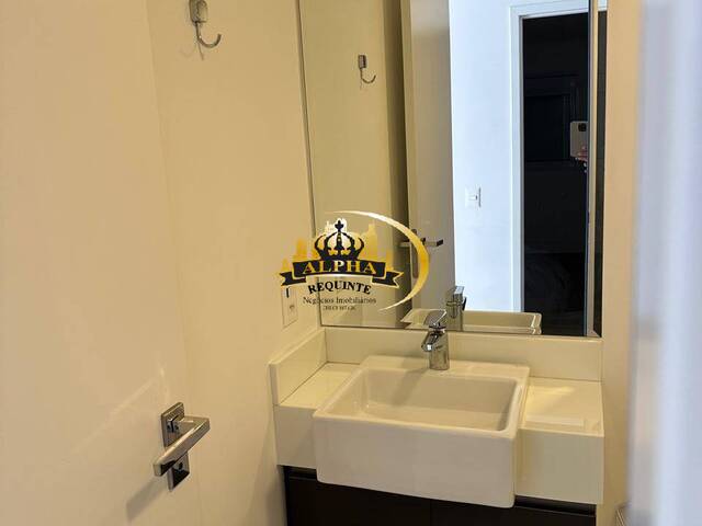 Apartamento para Venda em Alphaville - 17