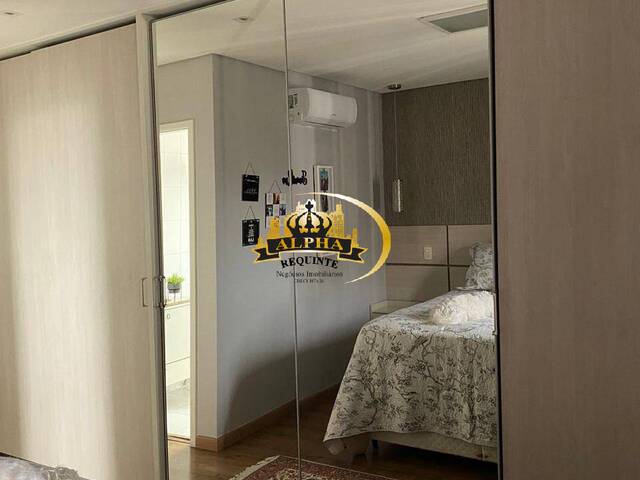 Apartamento para Venda em Santana de Parnaíba - 5