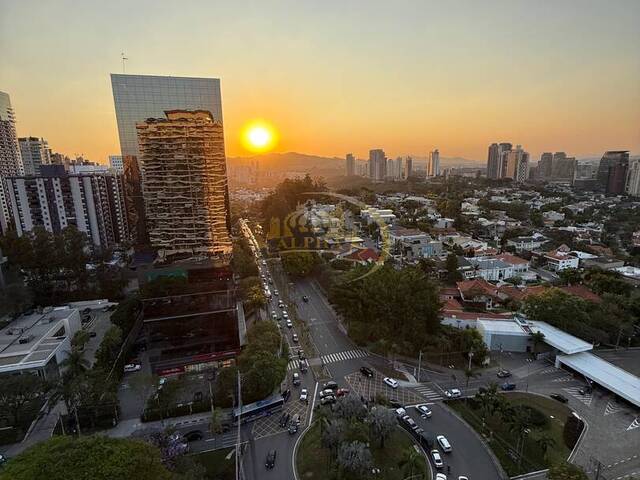 Locação em Alphaville Centro Industrial e Empresarial/Alphaville. - Barueri