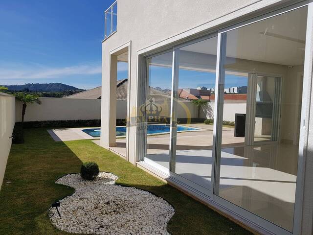 Casa para Venda em Santana de Parnaíba - 5