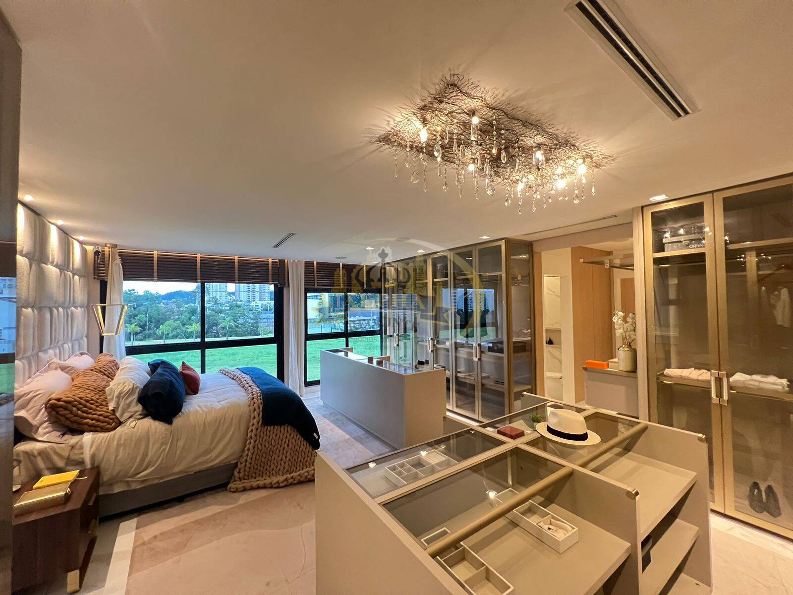 Apartamento, 4 quartos, 218 m² - Foto 11