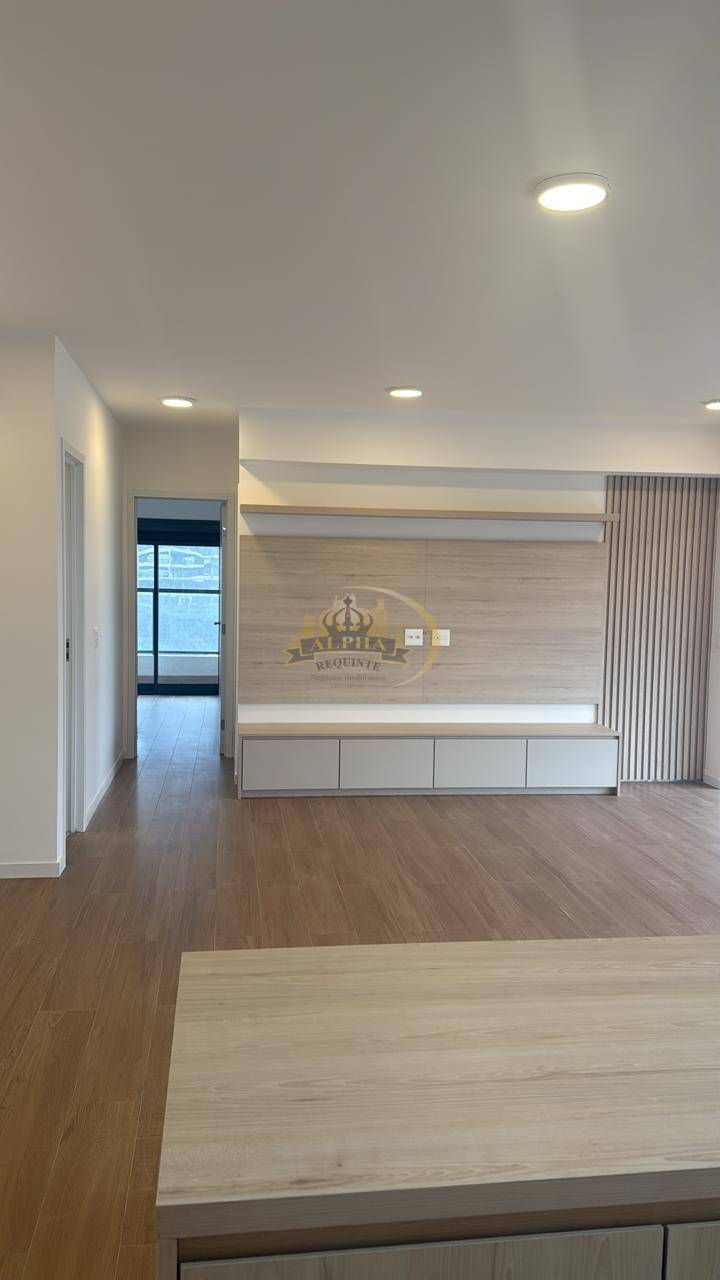 Apartamento, 3 quartos, 124 m² - Foto 2